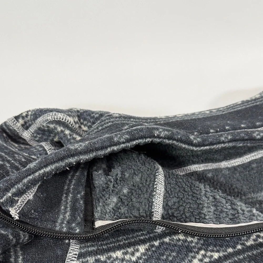 The North Face Black and Gray Patterned Zip-Up Sweater